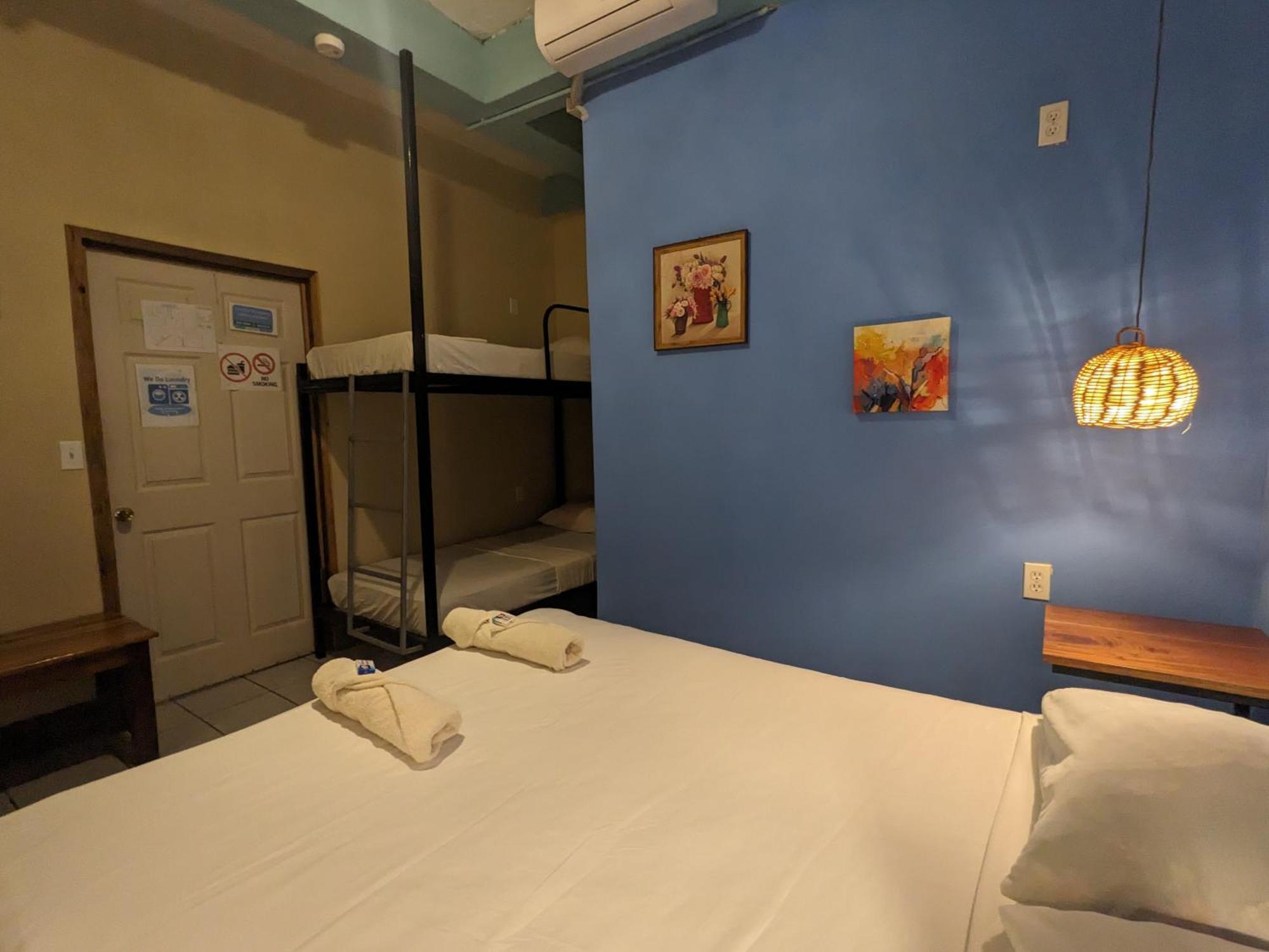 Kawoq Hostel 圣伊格纳西奥 外观 照片